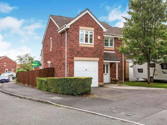 Property for rent in Blaenhonddan, Aberdulais