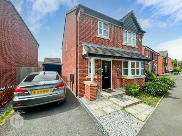 Property for sale in Bradshaw, Lee Bank