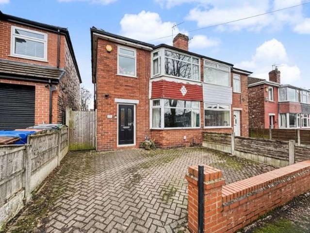 Property for sale in Besses o' th' Barn, Bury