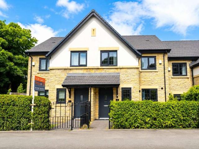 Property for sale in Daisy Hill, Lee Bank