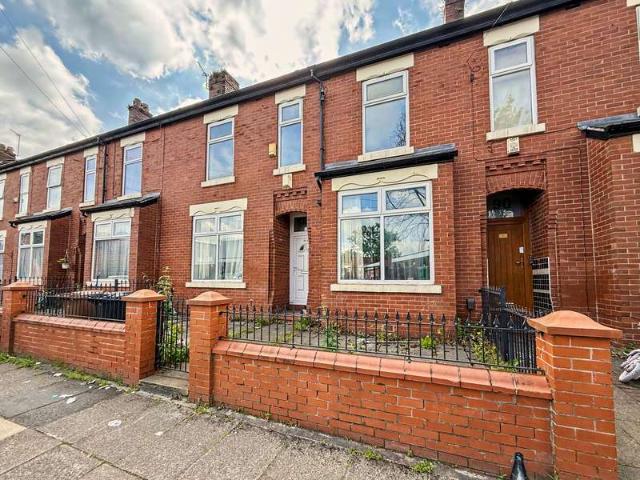 Property for sale in Higher Broughton, Salford