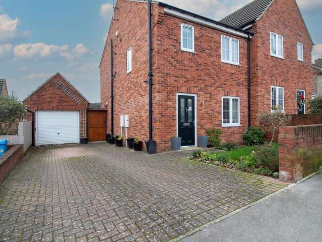 Property for sale in Mosborough, South Yorkshire