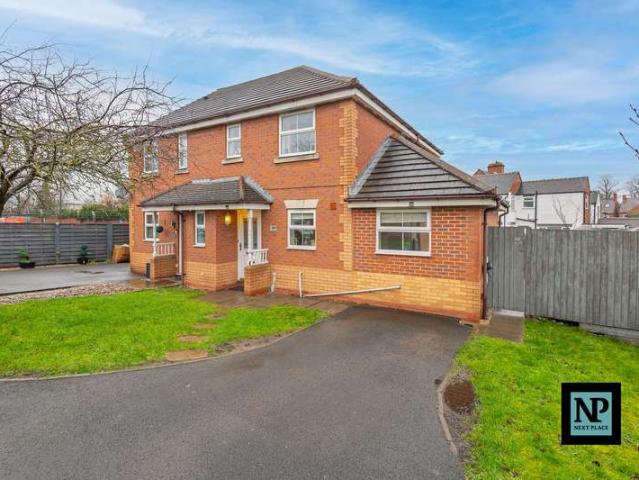 Property for sale in Kettlebrook