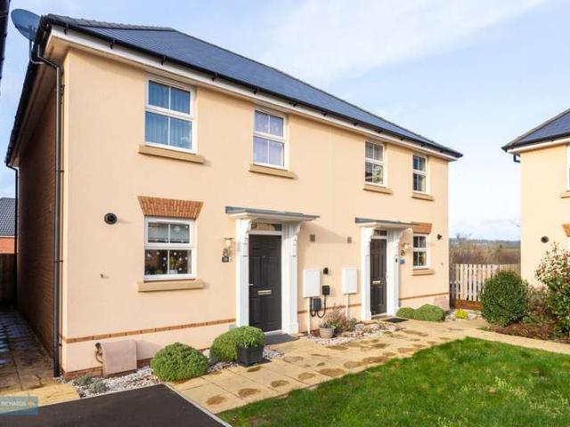 Property for sale in Priorswood, Rumwell