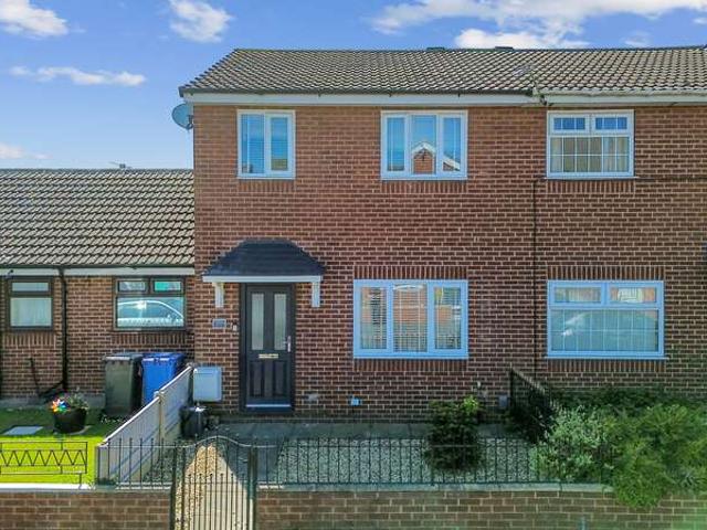 Property for sale in Howley Quay, Warrington
