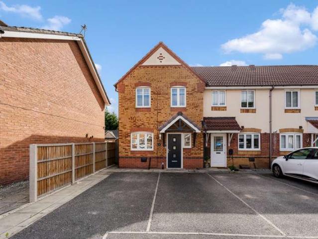 Property for sale in Barrows Green, Widnes