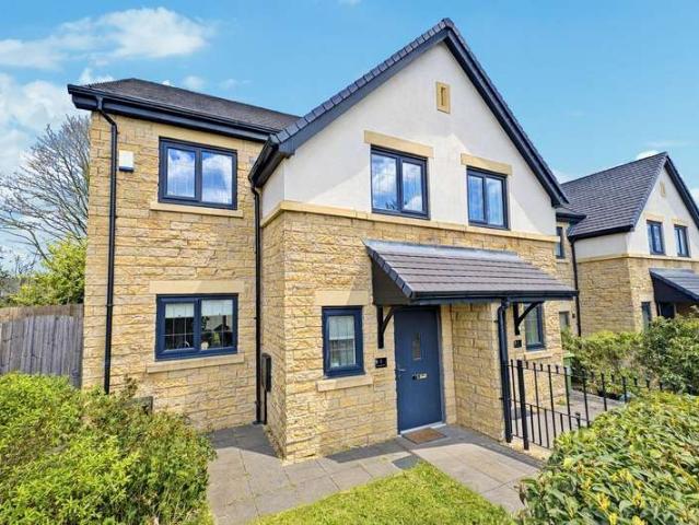 Property for sale in Daisy Hill, Lee Bank