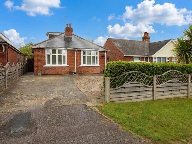 Property for sale in Park Farm, Bridgefield