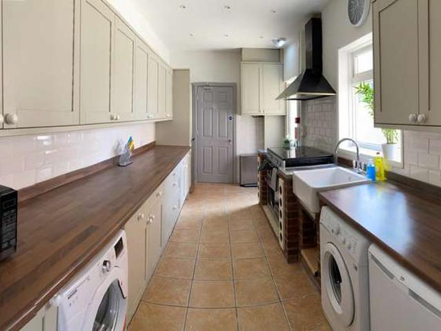 Property for rent in Chilvers Coton, Camp Hill