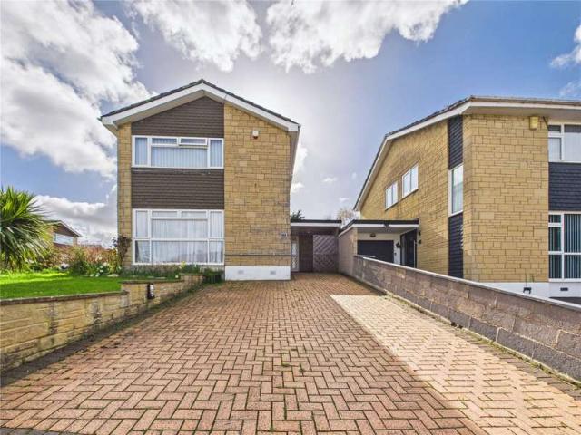 Property for sale in Kingswood