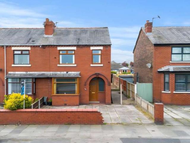 Property for sale in Haydock, St Helens