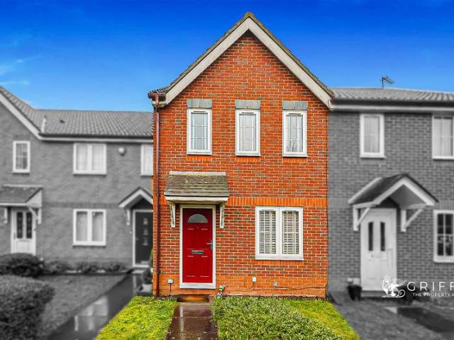 Property for sale in South Ockendon, Essex