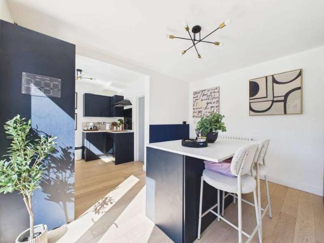 Property for sale in Kingswood
