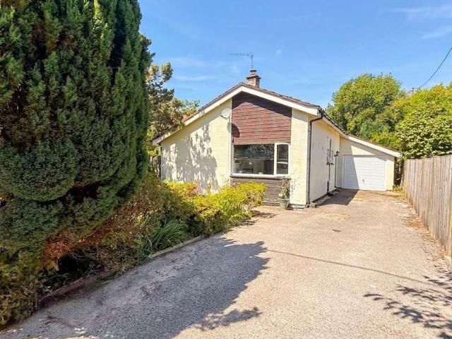 Property for sale in Hythe and Dibden, Ashurst Bridge