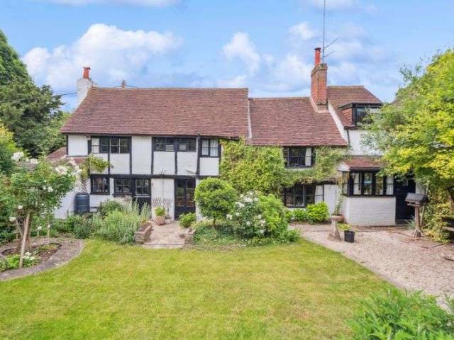 Property for sale in Wooburn, Berghers Hill