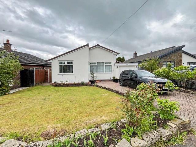 Property for sale in Besses o' th' Barn, Bury