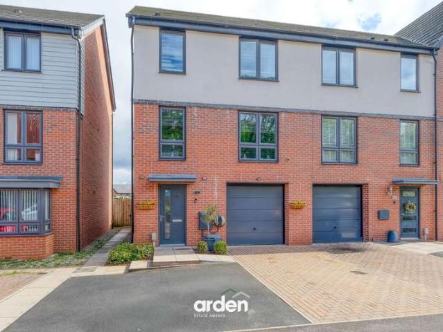 Property for sale in Rednal, West Midlands