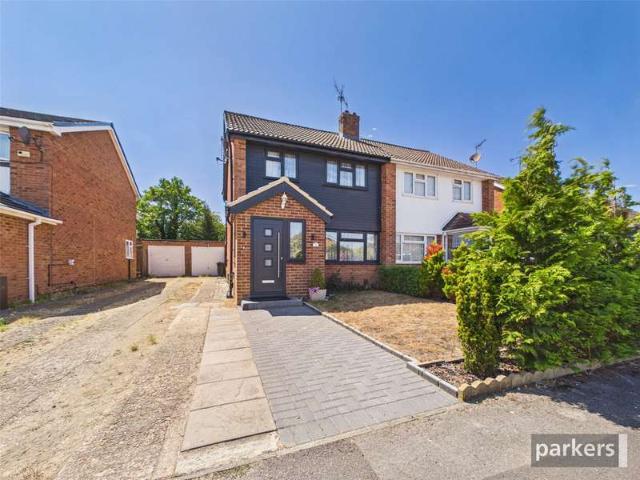 Property for sale in Woodley