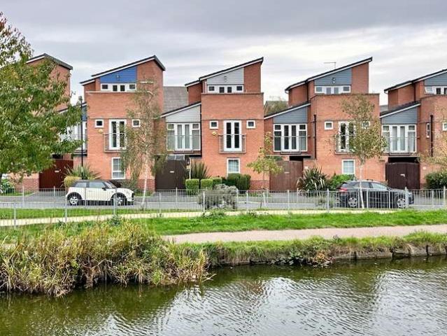 Property for sale in Hillfields, West Midlands