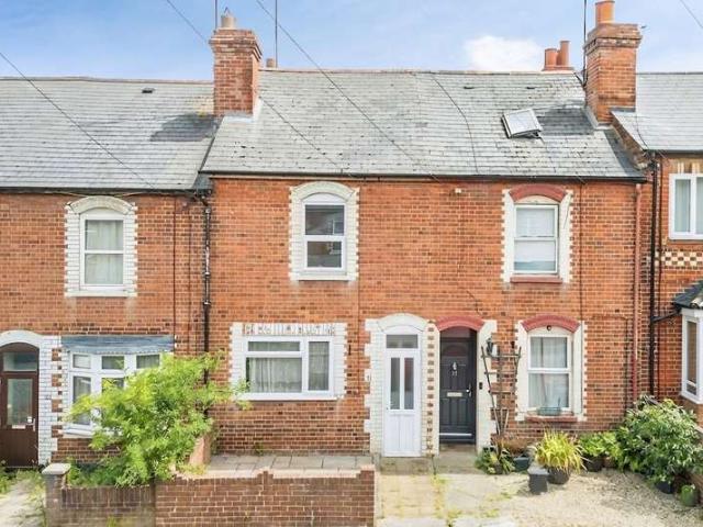 Property for sale in Dee Park, Reading