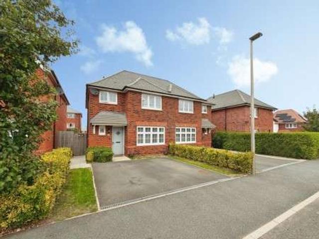 Farm for sale in Little Sutton, Chester