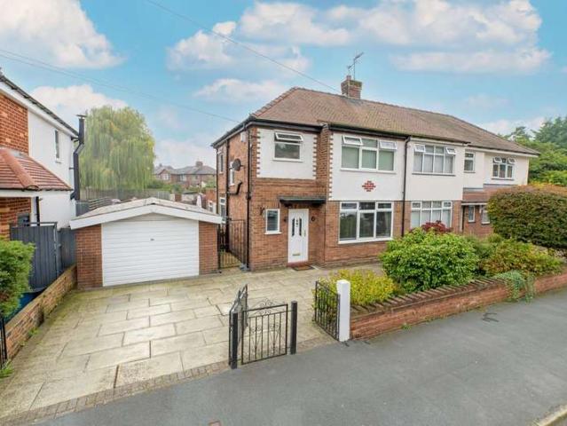 Property for sale in Grappenhall