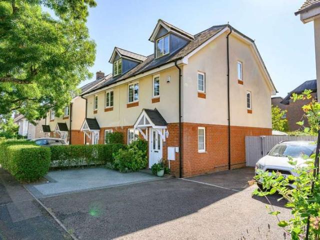 Property for sale in Hatfield, Fretherne