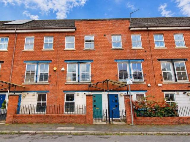 Property for sale in Hulme, Manchester