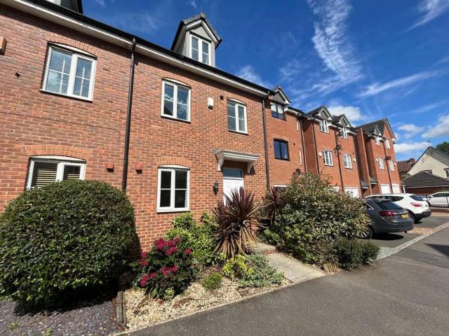 Property for rent in Newtown, Costhorpe