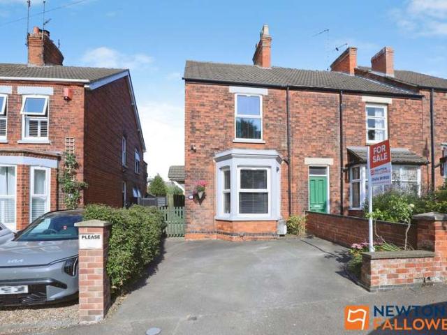 Property for sale in Grantham, Barholm