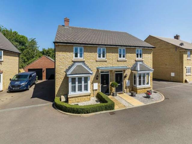 Property for sale in Kingston Bagpuize with Southmoor, Dromore