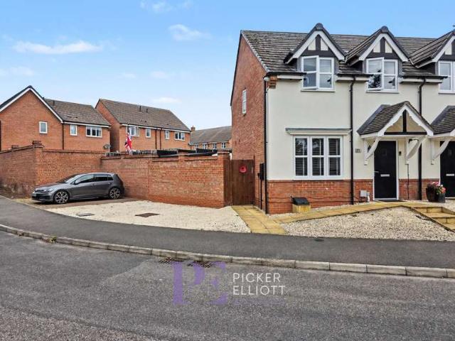 Property for sale in Lash Hill, Barton