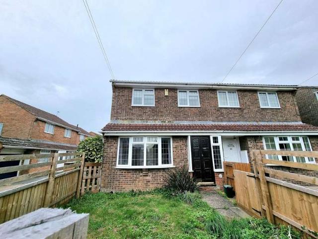 Property for rent in Rhoose, Wales
