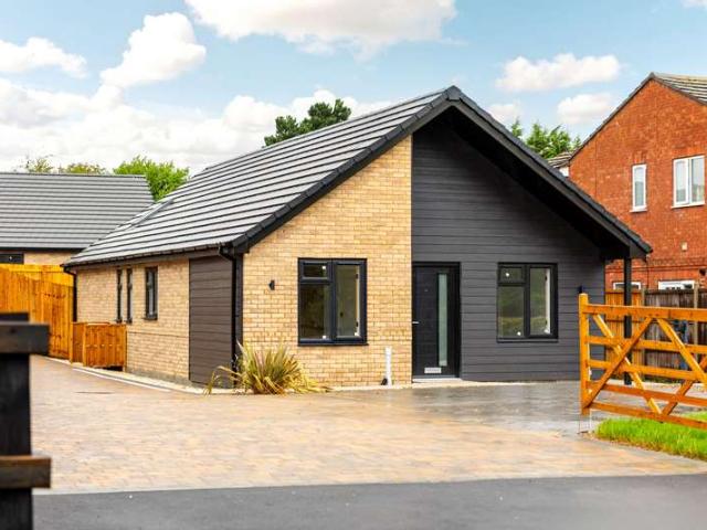 Property for sale in Bedford