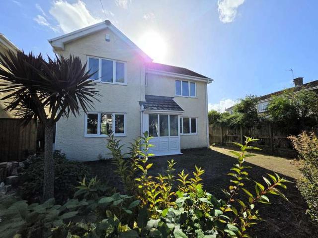 Property for sale in Llan-Maes, Llanmaes