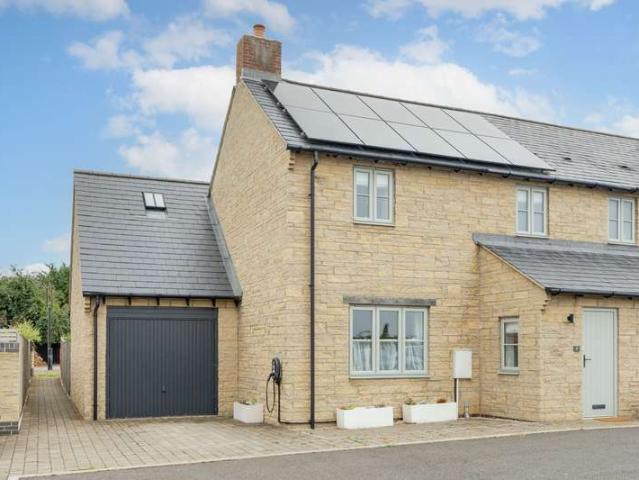 Property for sale in Fewcott, Cherwell