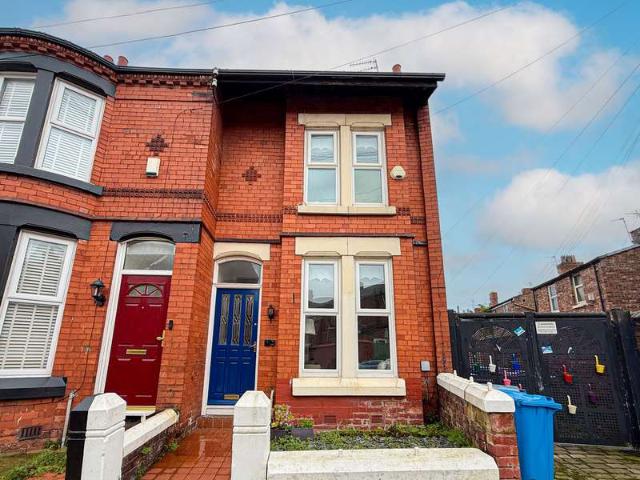 Property for sale in Calderstones