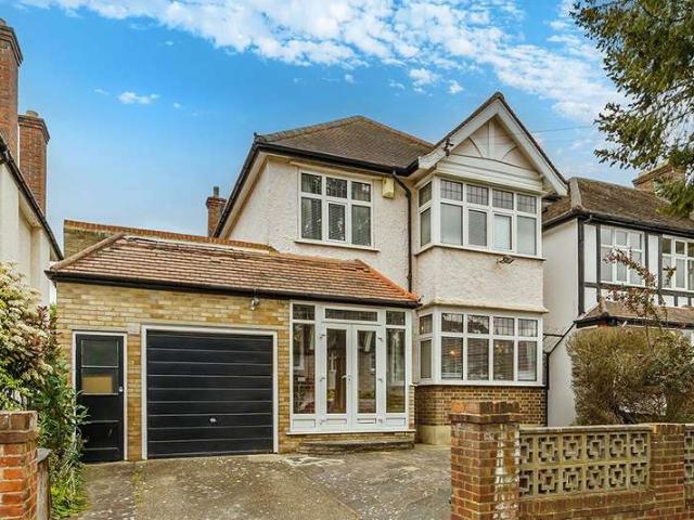 Property for sale in Berrylands, Greater London