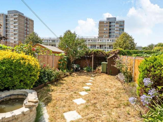 Property for sale in Poplar Grove, Greater London