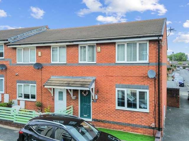 Property for sale in Thatto Heath, St Helens