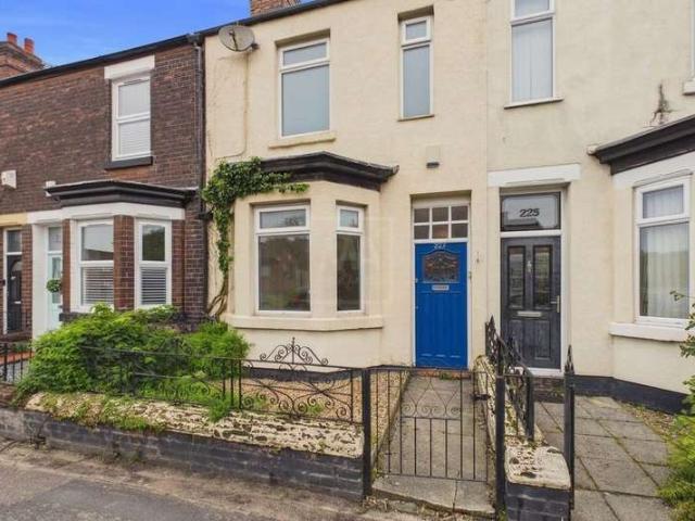 Property for sale in Bank Quay, Warrington