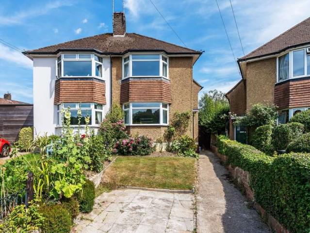 Property for sale in Hawkenbury, Sandown Park