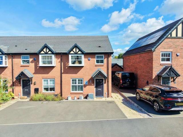 Property for sale in Shavington cum Gresty, Shavington