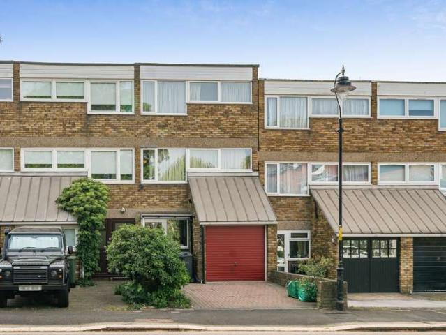 Property for sale in Camberwell, Greater London