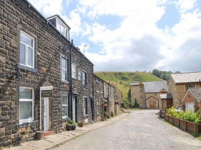 Property for sale in Summit, Burnedge