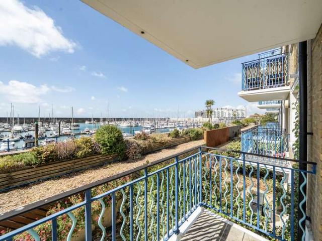 Property for sale in Roedean