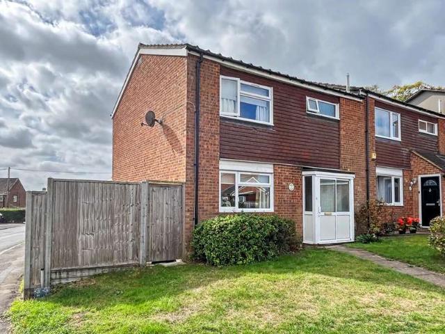 Property for sale in Beaconsfield and Chepping Wye Community Board, Flackwell Heath