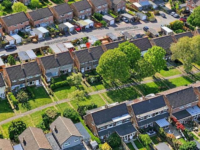 Property for sale in Wymans Brook, Cheltenham