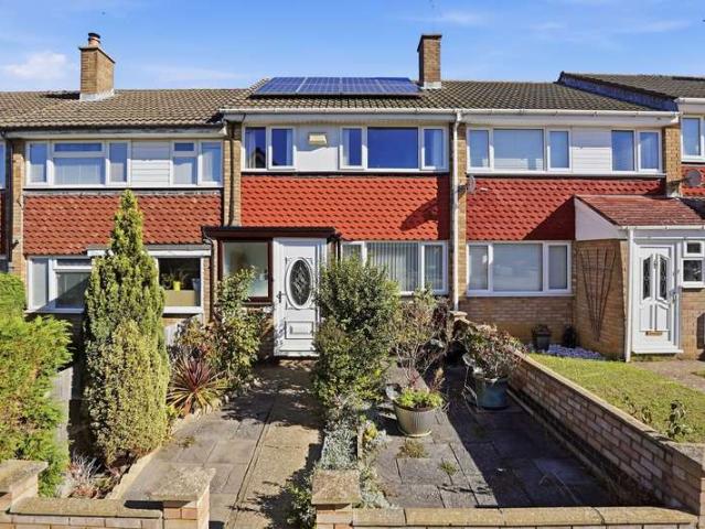 Property for sale in Far Bletchley, Milton Keynes