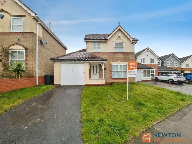 Property for sale in Bloxwich, West Midlands